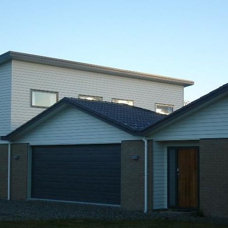Gavan Family Apartments Cromwell Exterior photo