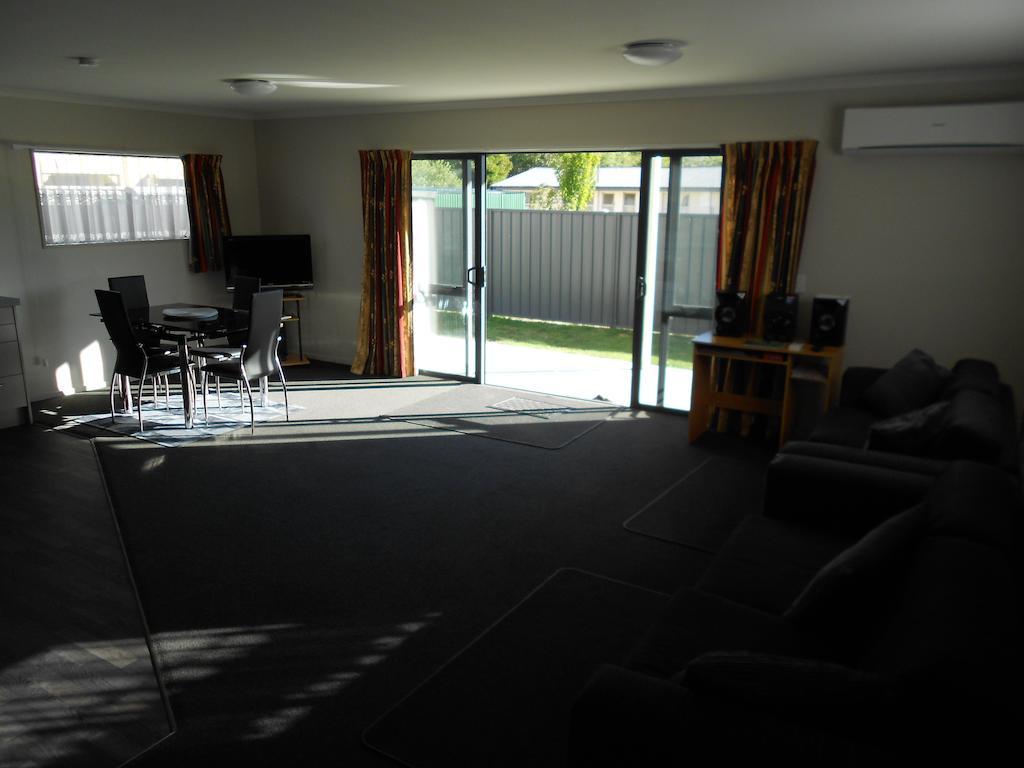 Gavan Family Apartments Cromwell Exterior photo